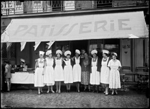 Quimper, une pâtisserie - années 1930  © musée de Bretagne